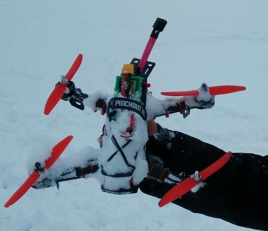 Quadrocopter full of snow